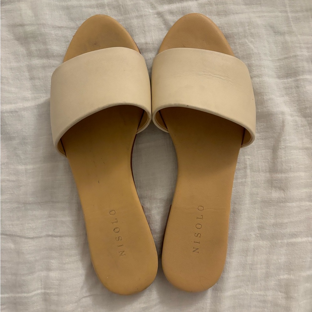 Nisolo cream leather sandals
